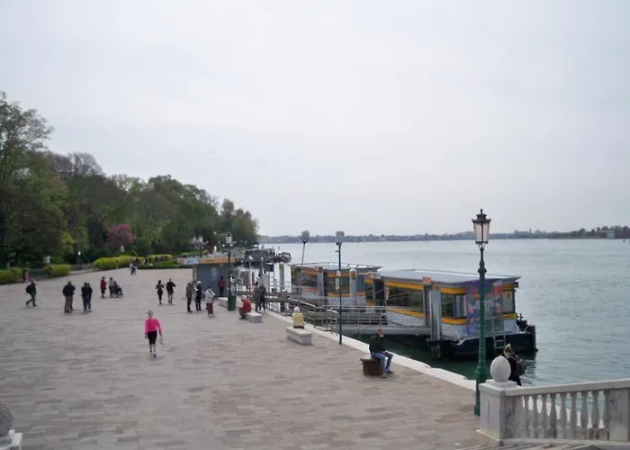 Appartement Locazione Mery Venise